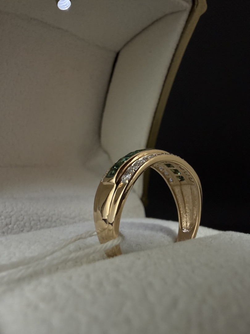 КОЛКМИ585 КОЛЬЦО С КАМНЯМИ (Au 585)