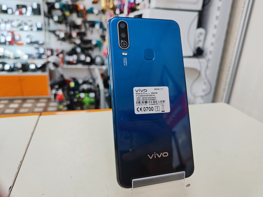Смартфон Vivo Y17 8/256
