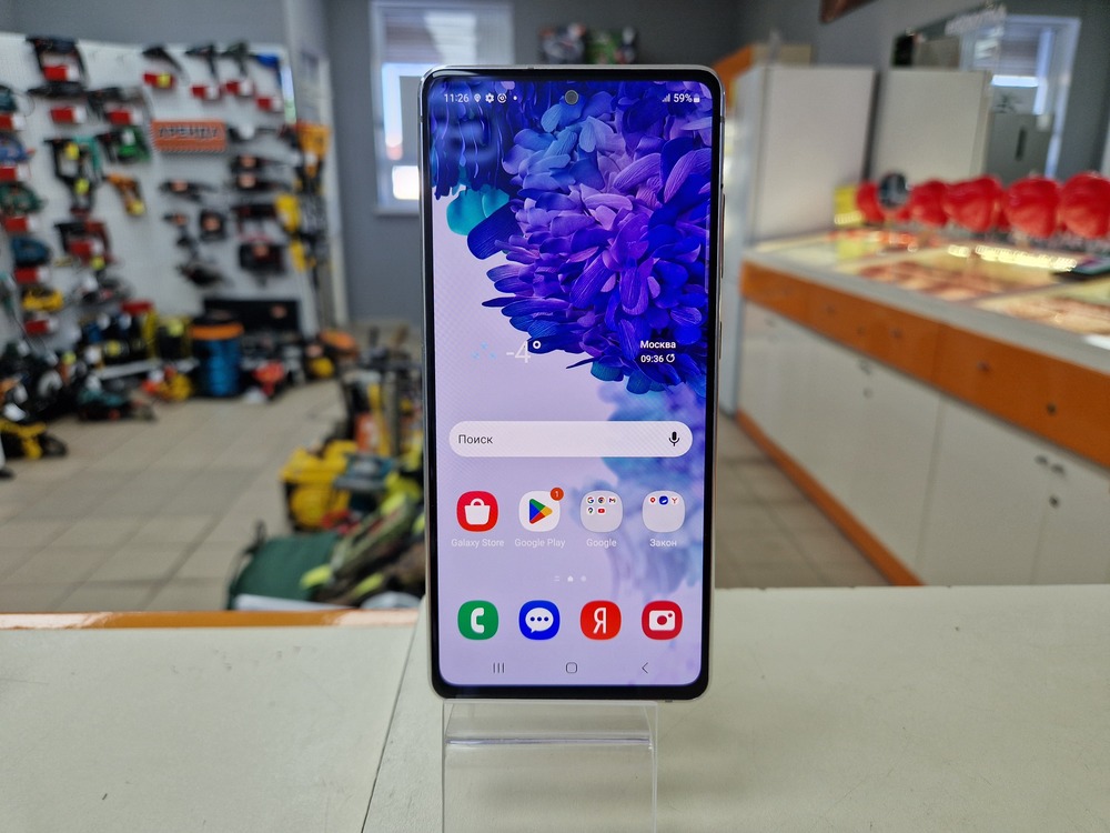 Смартфон Samsung Galaxy S20 FE 6/128