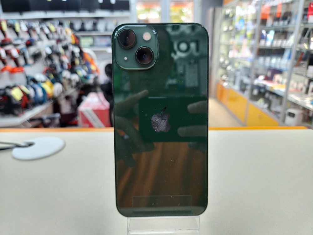 Смартфон Apple iPhone 13 128Gb