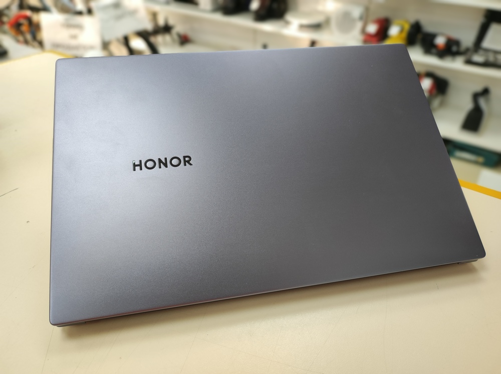 Ноутбук Honor; Core i3-10110U, Intel UHD Graphics, 8 Гб, 240 Гб, Нет