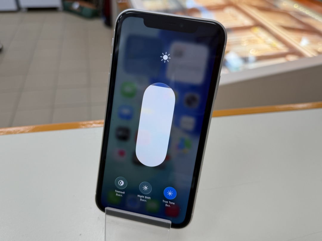 Смартфон Apple iPhone 11 128Gb