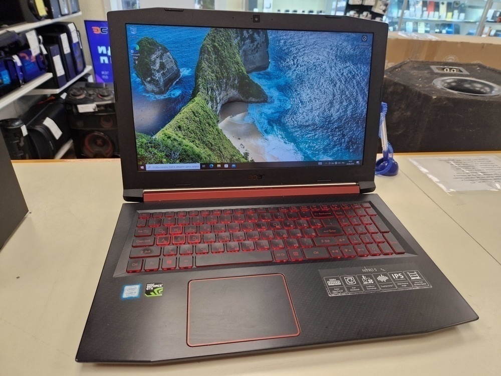 Ноутбук Acer; Core i5-8300H, GeForce GTX 1050 Ti, 16 Гб, 240 Гб, Нет