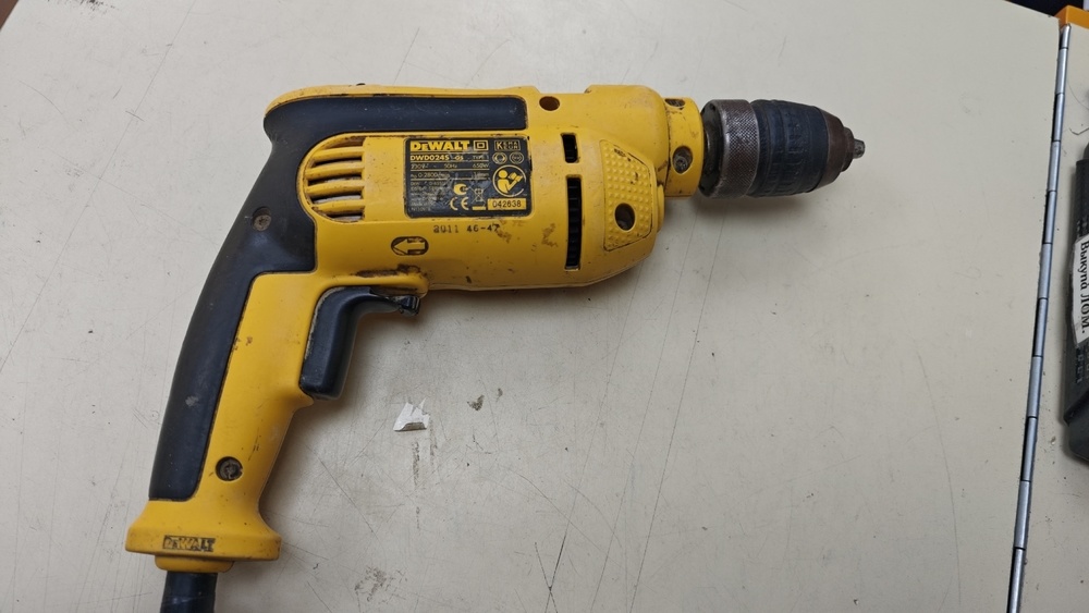 Дрели-ударные Dewalt DWD0245