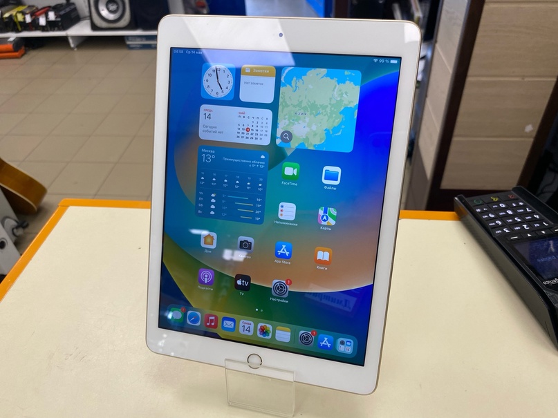 Планшет Apple 5-го поколения, Wi-Fi 32GB A1822