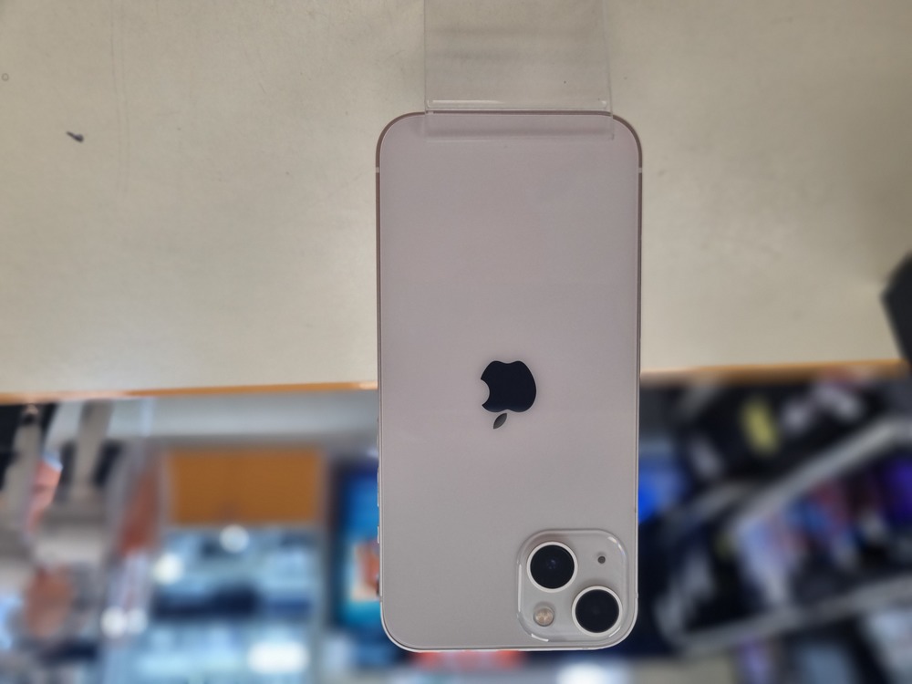 Смартфон Apple iPhone 13 128Gb