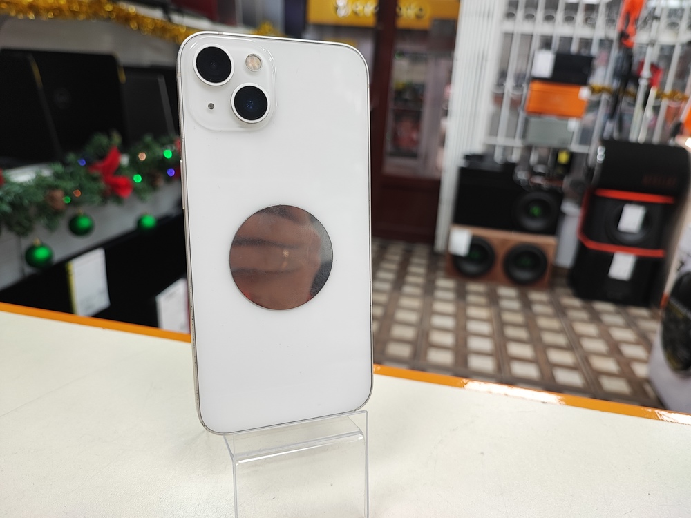 Смартфон Apple iPhone 13 128Gb