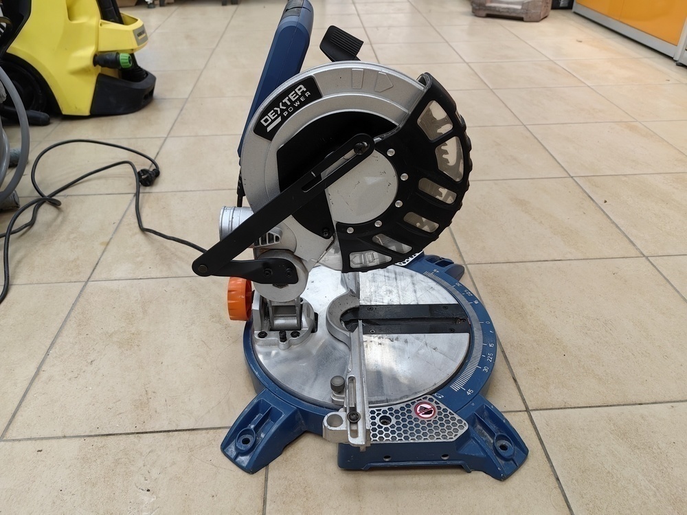 Торцовочная пила Dexter Power J1G-ZP1A-210D