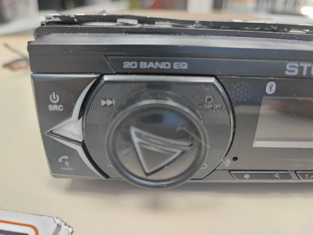 Автомагнитола Aura AMH-535BT