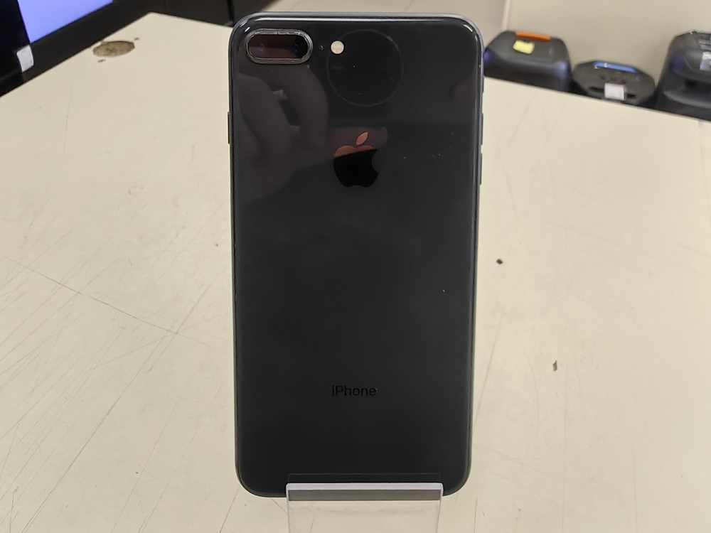 Смартфон Apple iPhone 8 Plus 64Gb