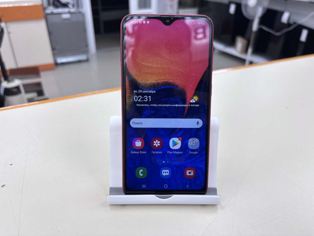 Смартфон Samsung Galaxy A10 2/32