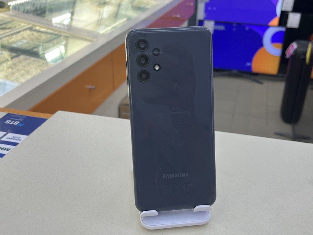 Смартфон Samsung Galaxy A13 3/32