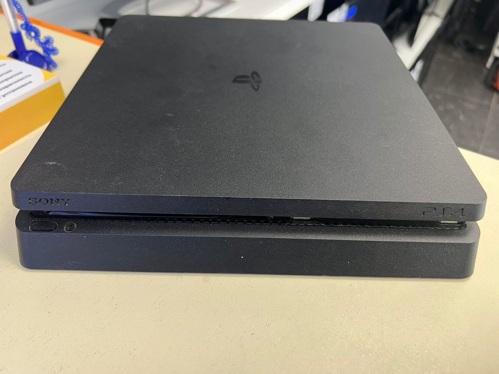 Игровая приставка PlayStation 4 Slim 500GB