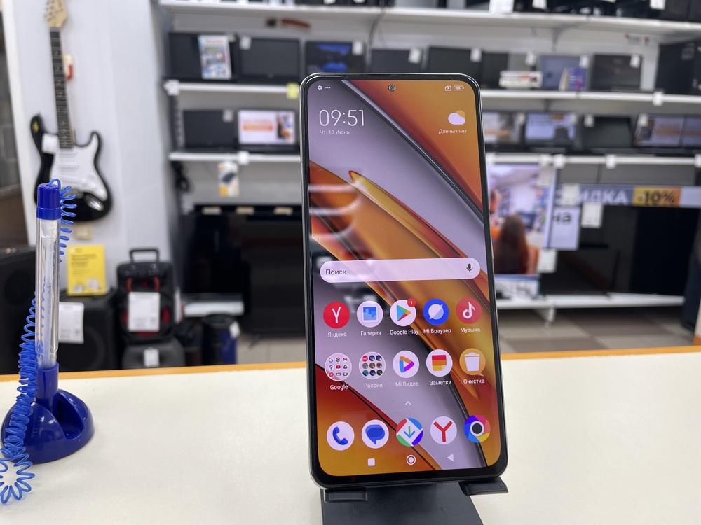 Смартфон Xiaomi Poco F3 8/256