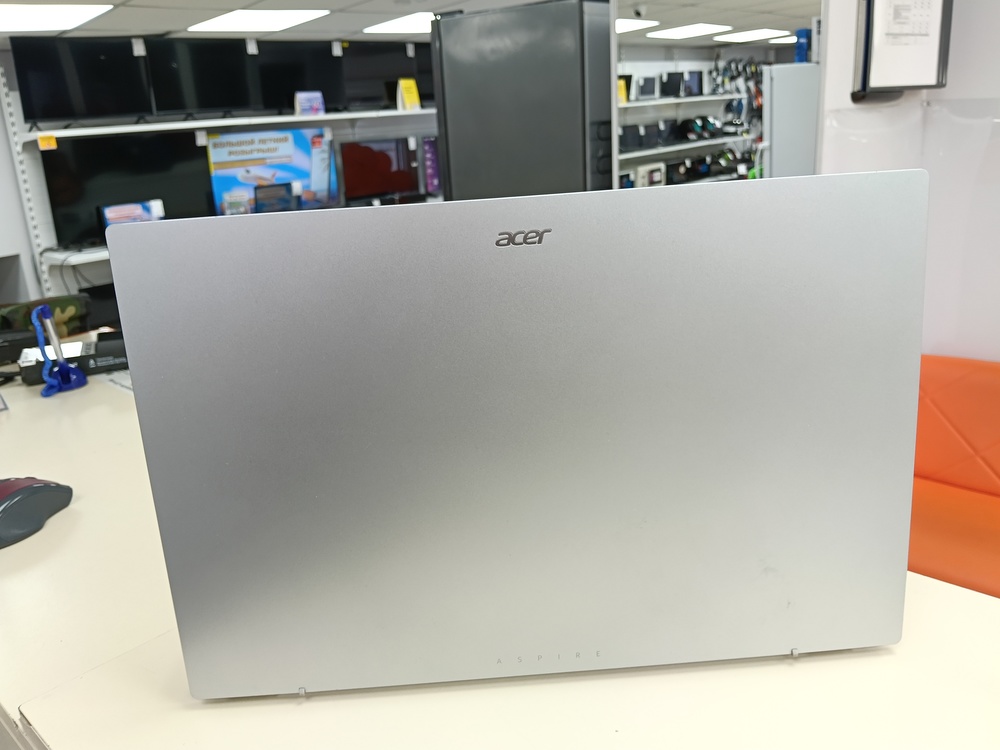 Ноутбук Acer; Ryzen 5 7520U, AMD Radeon (TM) Graphics, 8 Гб, 500 Гб, Нет