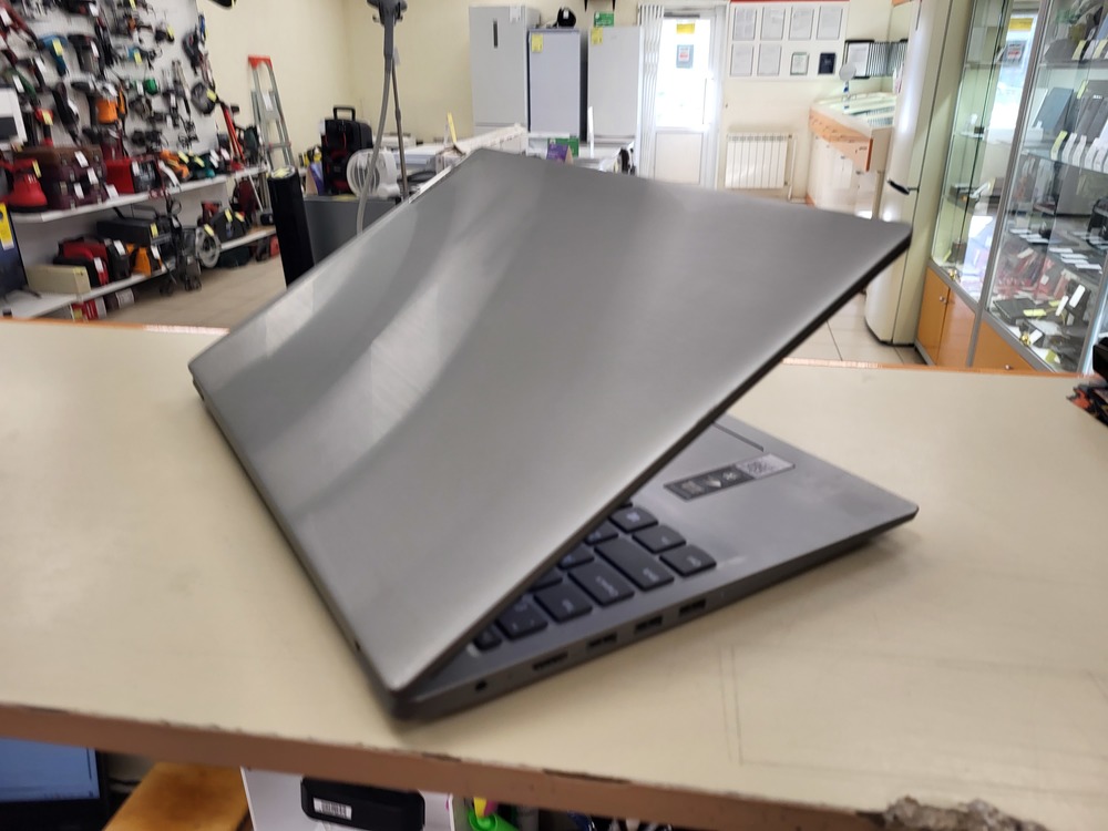 Ноутбук Lenovo IdeaPad S145-15API; Ryzen 5 3500U, Radeon Vega 8, 4 Гб, 256 Гб, Нет