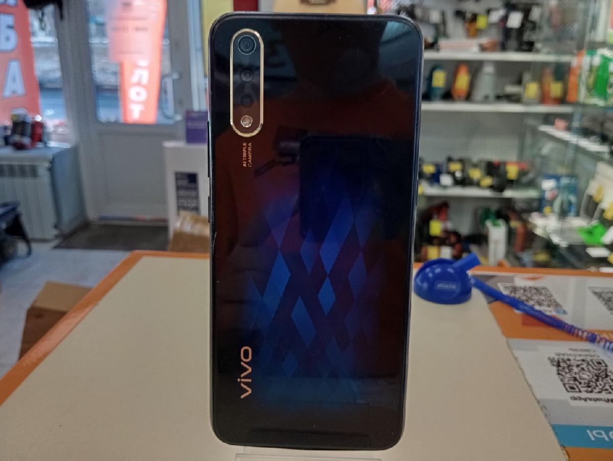 Смартфон Vivo 1907 6/128