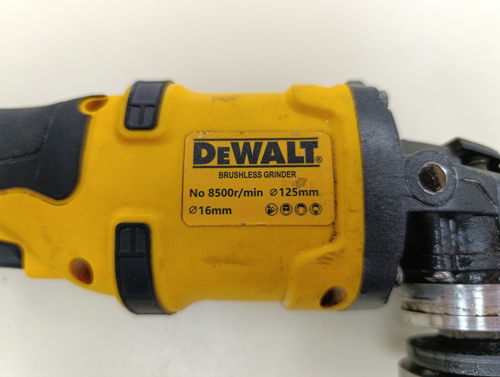 Угловая шлифмашина Dewalt 125