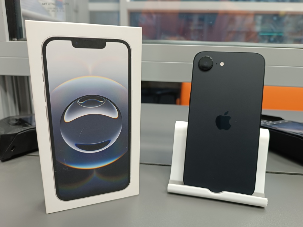 Смартфон Apple Iphone 16E 128Gb