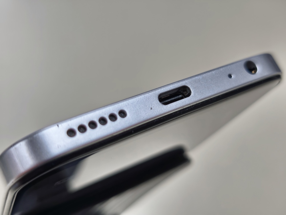 Смартфон Tecno SPARK 30C 4/128
