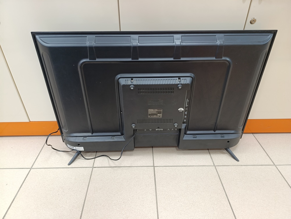 LED Телевизор Prestigio PTV43SS06Y