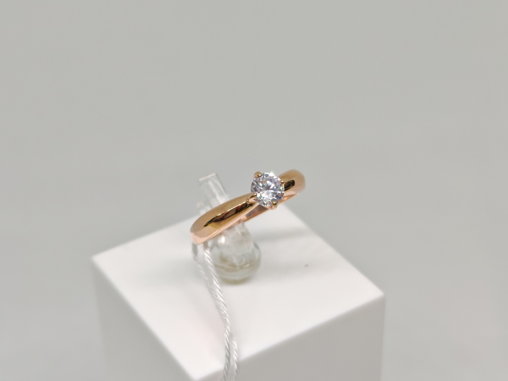 КОЛКМ585 КОЛЬЦО С КАМНЕМ (Au 585)