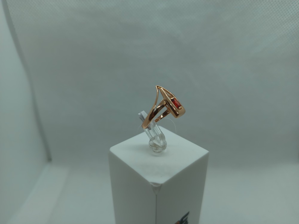 КОЛЬЦО С КАМНЕМ (Au 585)