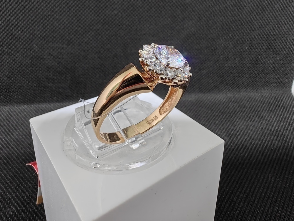 КОЛЬЦО С КАМНЯМИ (Au 585)