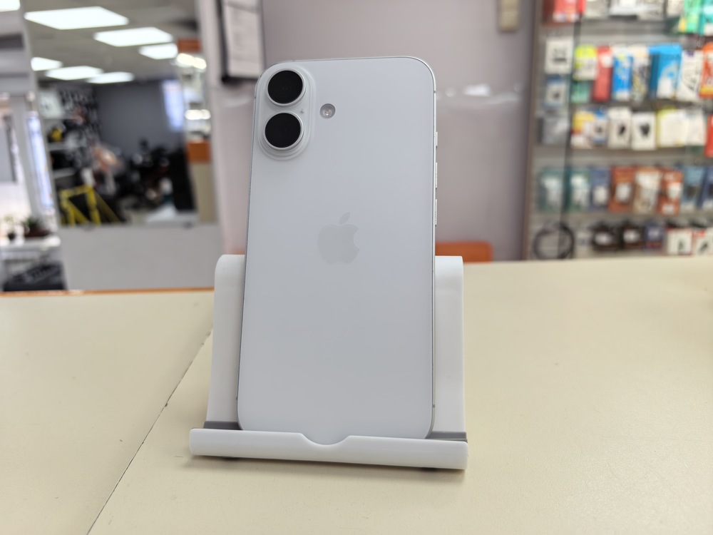 Смартфон Apple Iphone 16 128Gb