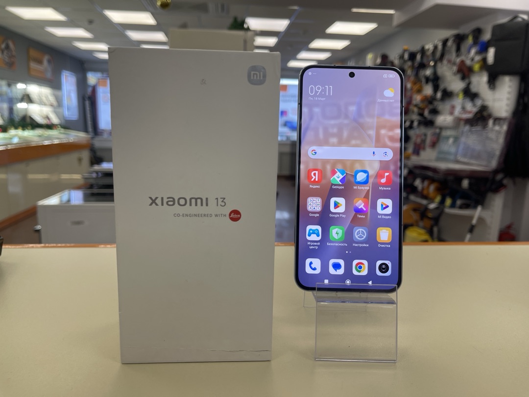 Смартфон Xiaomi 13 12/256