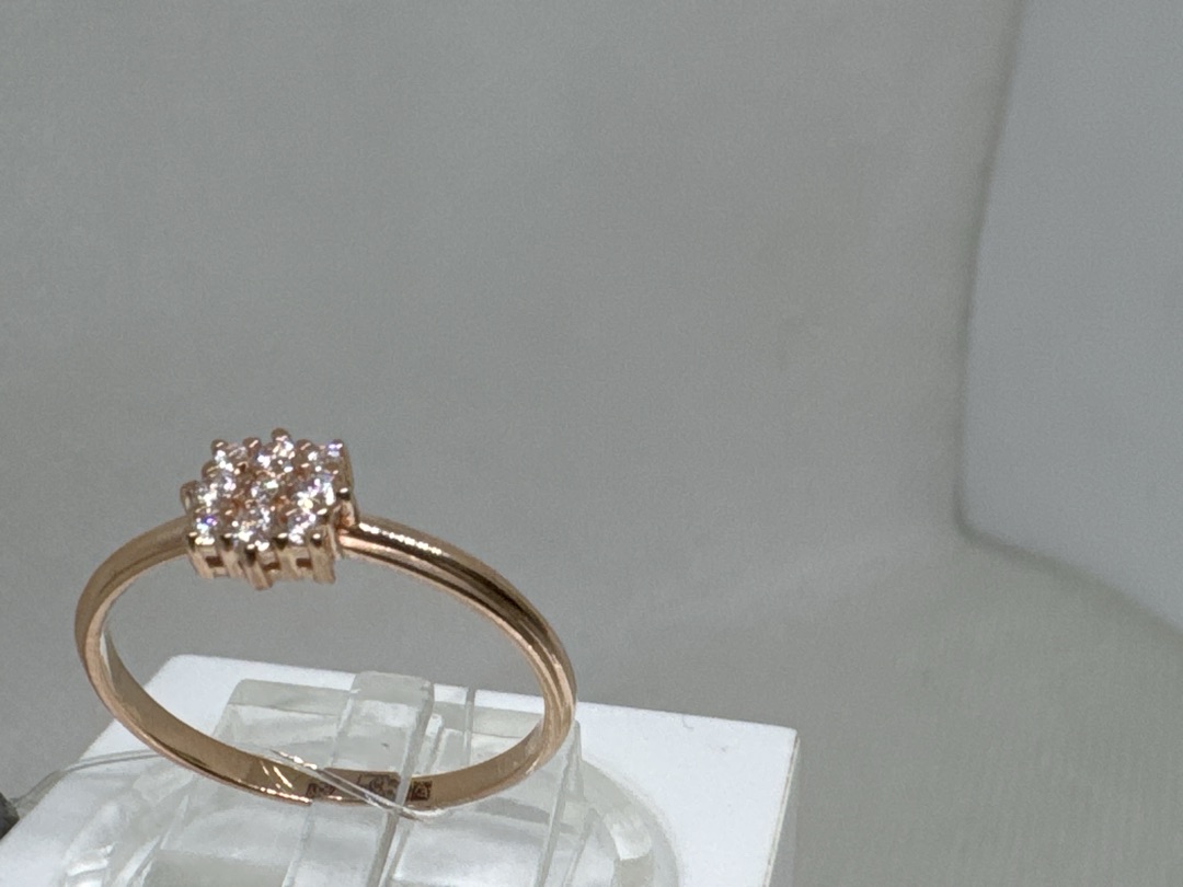 КОЛЬЦО С КАМНЯМИ (Au 585)