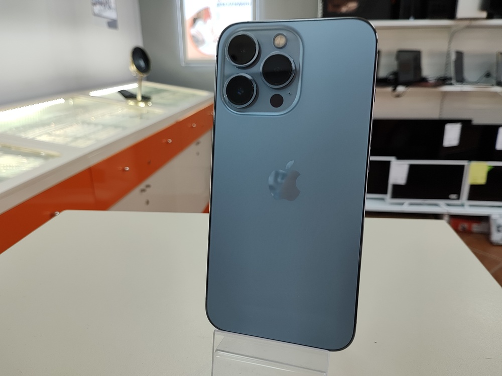 Смартфон Apple iPhone 13 Pro 256Gb