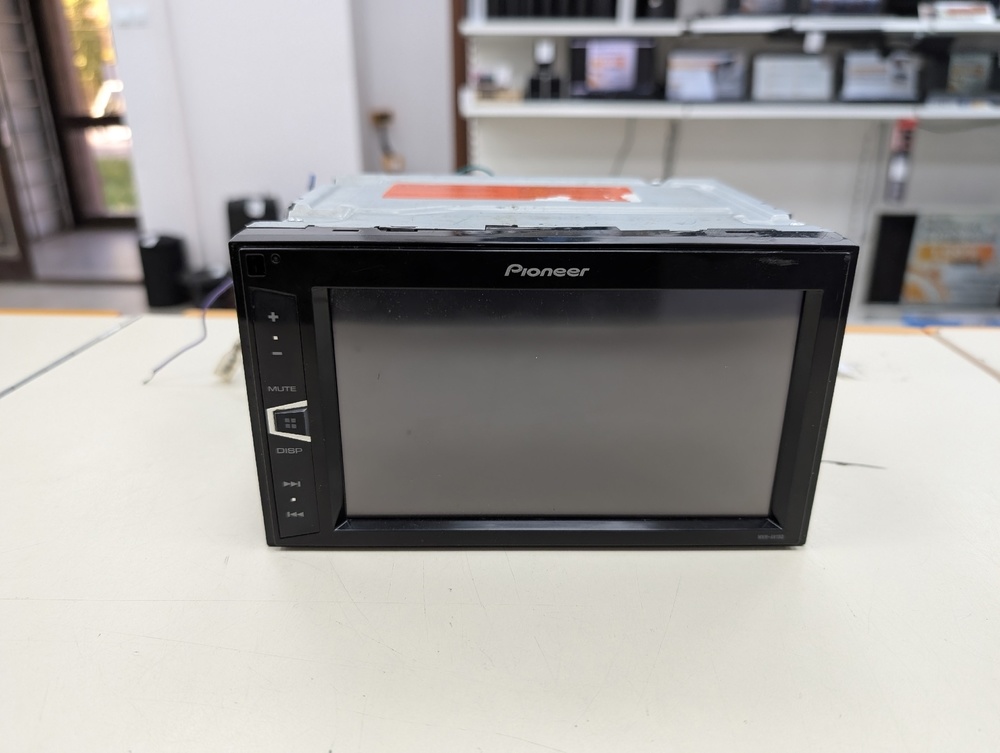 Автомагнитола Pioneer MVH-AV190