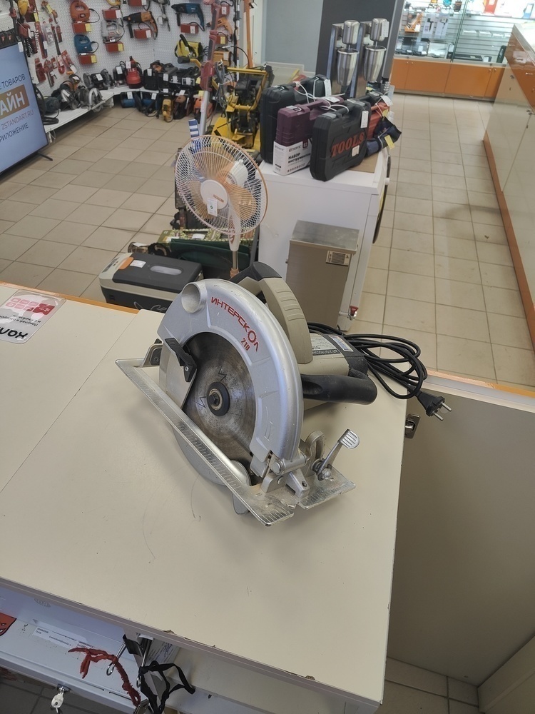 Дисковая пила Интерскол ДП-210/1900М