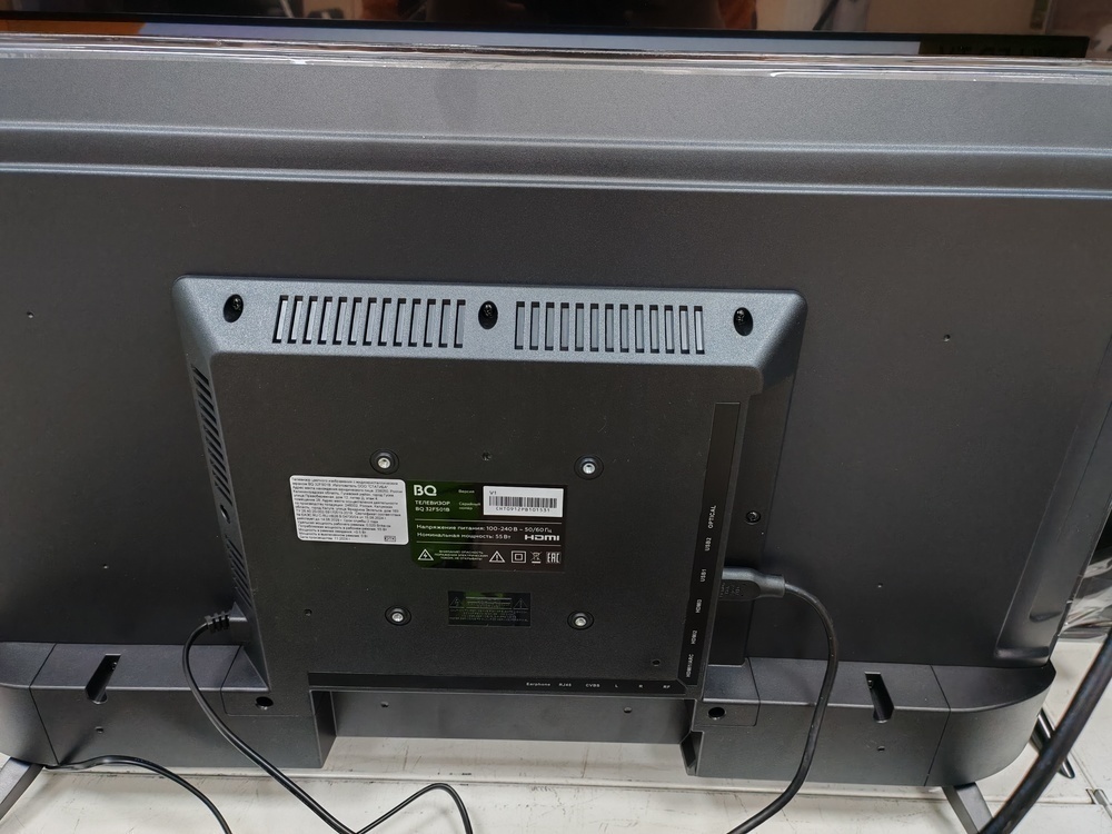 LED Телевизор BQ 32FS01B