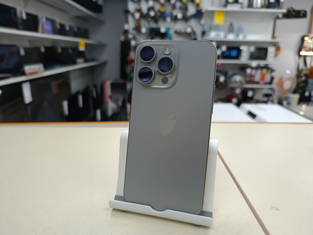 Смартфон Apple iPhone 15 Pro Max 512Gb