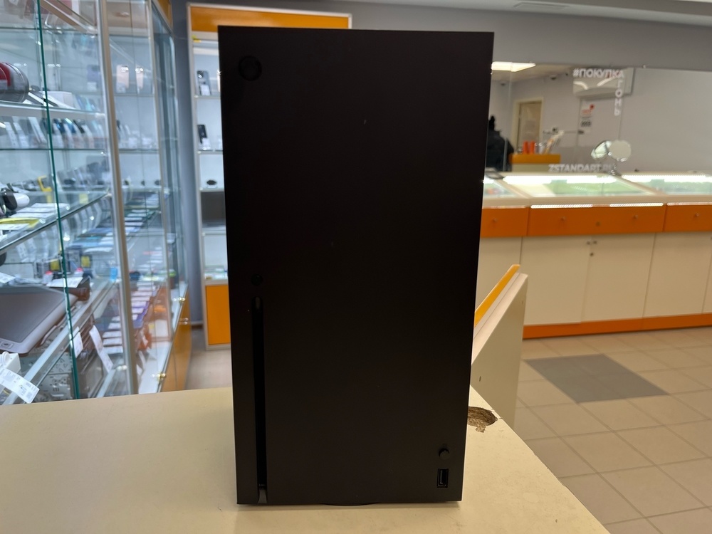 Игровая приставка Xbox Series X 1Tb Игровая приставка Xbox Series X 1Tb