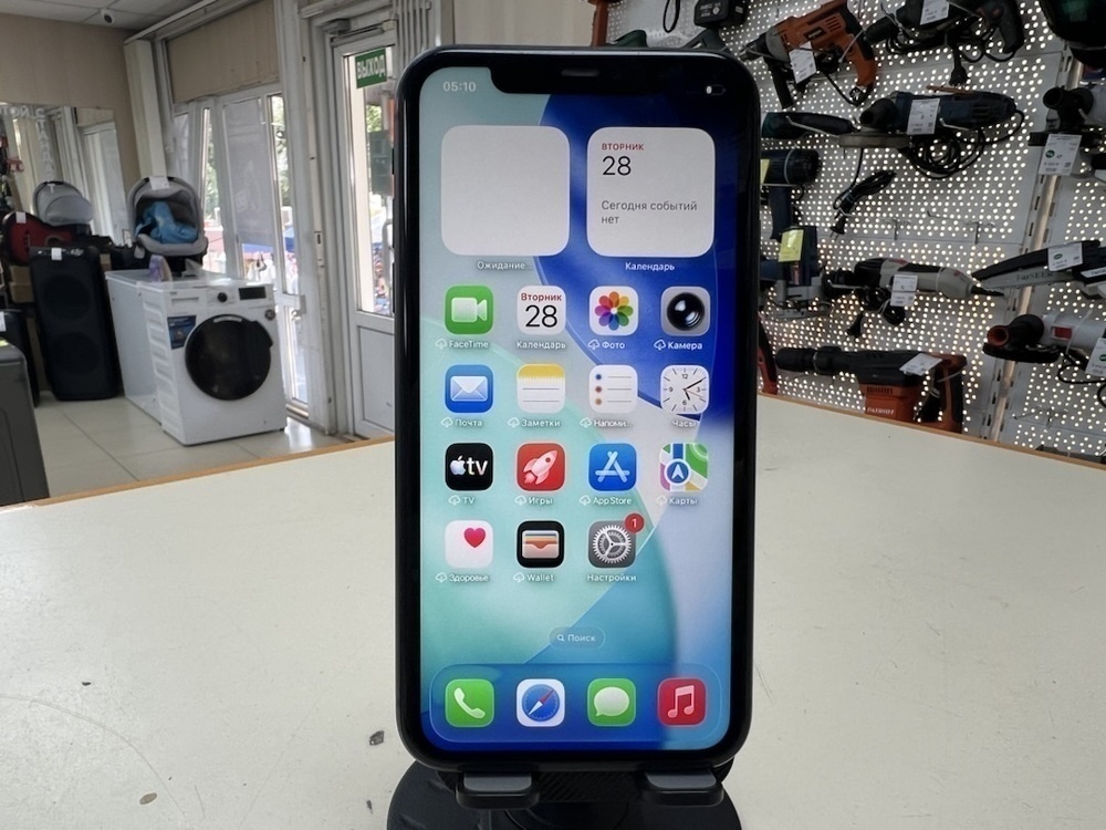 Смартфон Apple iPhone 11 64Gb
