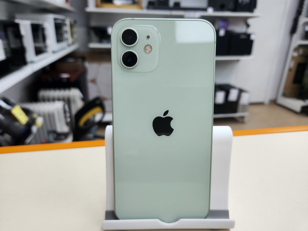 Смартфон Apple iPhone 12 64Gb