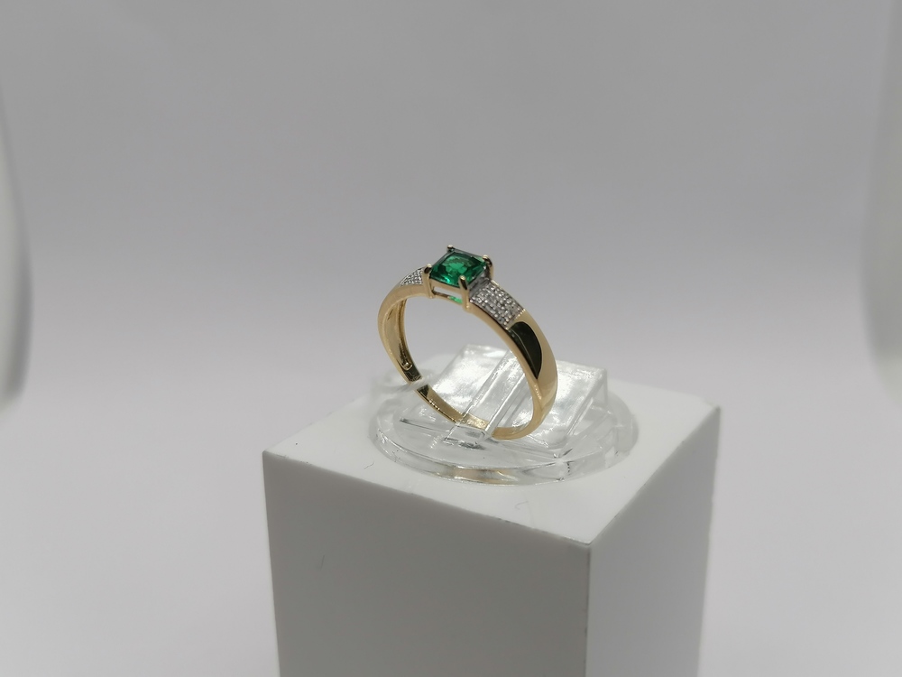 КОЛКМИ585 КОЛЬЦО С КАМНЯМИ (Au 585)