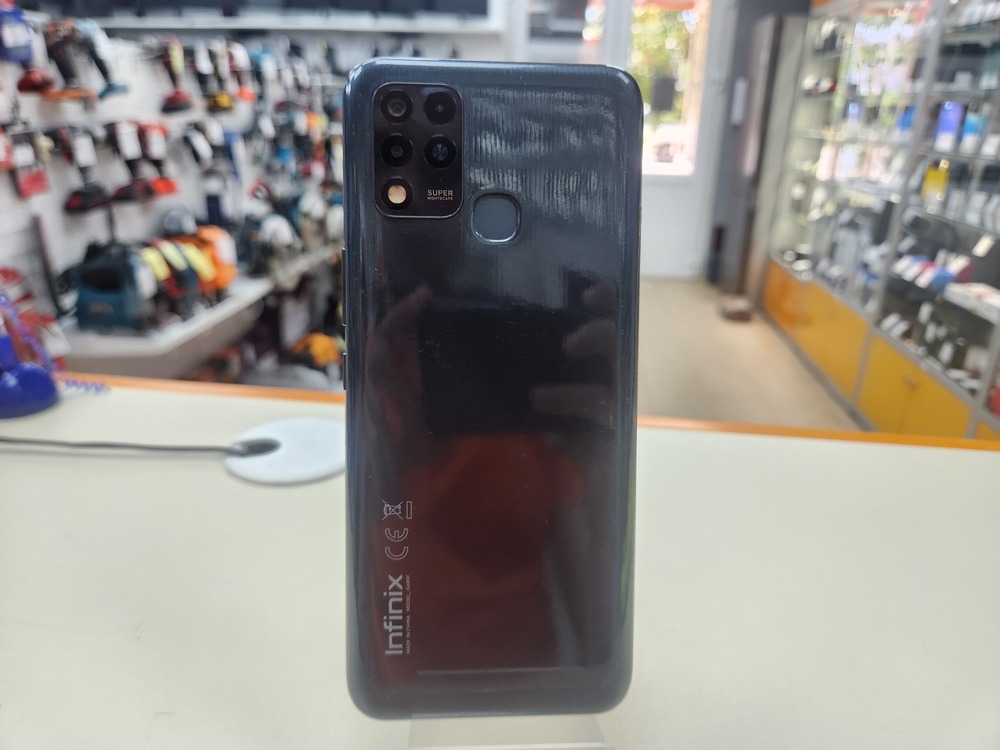 Смартфон Infinix HOT 11 4/128