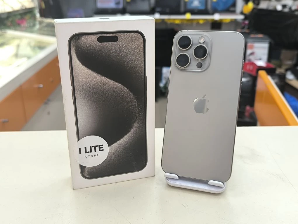 Смартфон Apple iPhone 15 Pro Max 256Gb