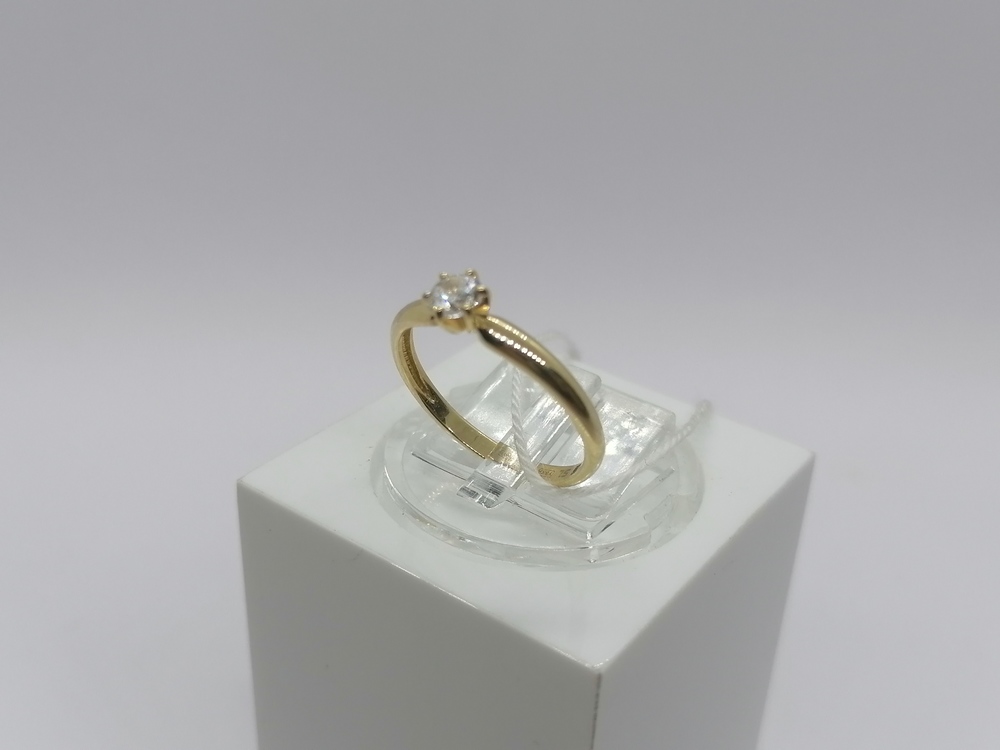 КОЛКМ585 КОЛЬЦО С КАМНЕМ (Au 585)