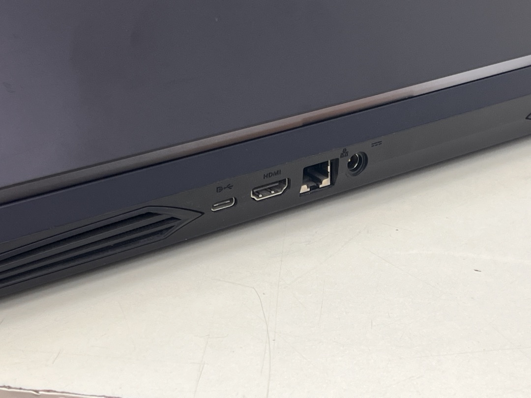 Ноутбук Gigabite g5;  Core I5-11400H, GeForce RTX 3060, 16 Гб, 1.5 Tb, Нет