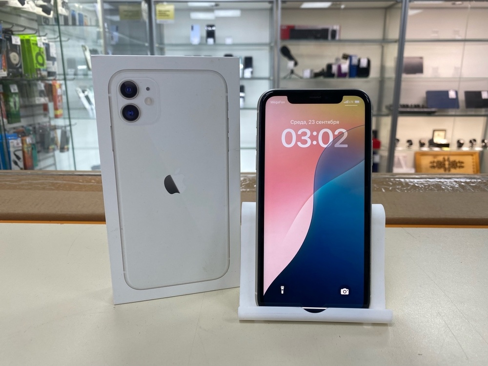 Смартфон Apple iPhone 11 64Gb