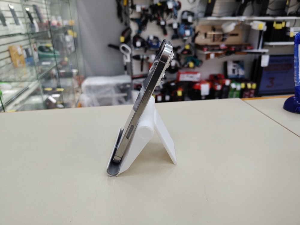 Смартфон Apple Iphone 16 Pro 128Gb
