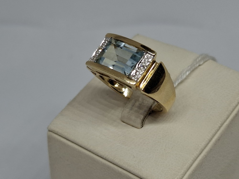 КОЛКМИ585 КОЛЬЦО С КАМНЯМИ (Au 585)