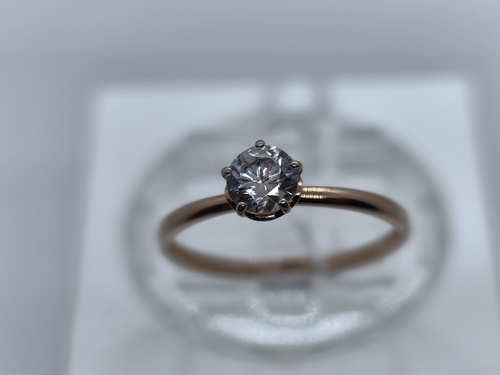 КОЛКМ585 КОЛЬЦО С КАМНЕМ (Au 585) КОЛКМ585 КОЛЬЦО С КАМНЕМ (Au 585)