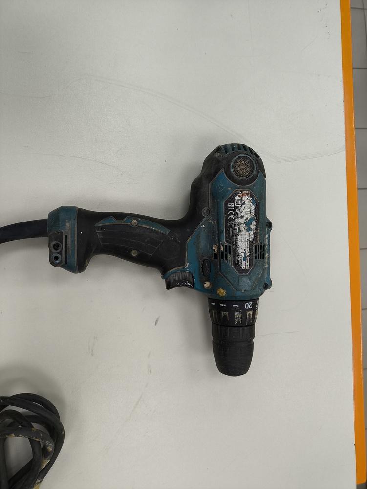 Шуруповерт Makita DF0300