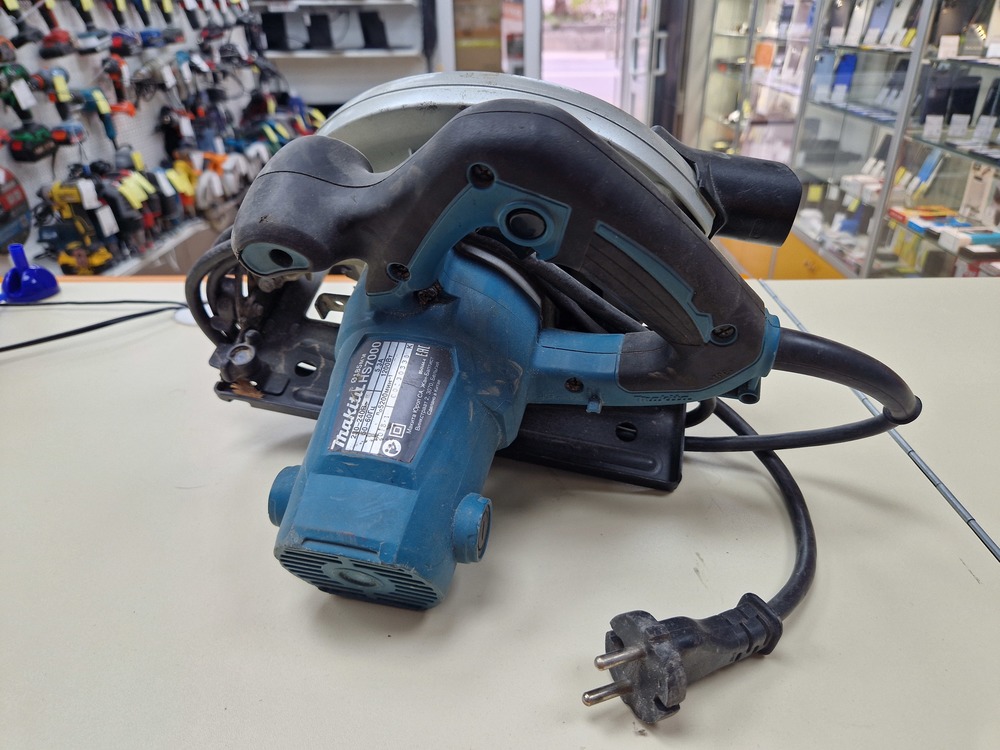 Дисковая пила Makita HS7600;